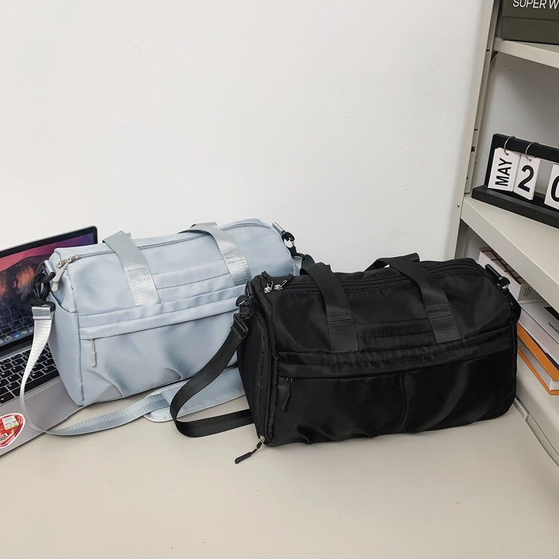 Sporty travel bag with multiple spacious compartments Bowlift