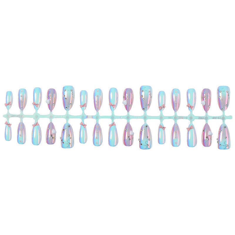 Artificial nail set with holographic shine and delicate accents Bowlift