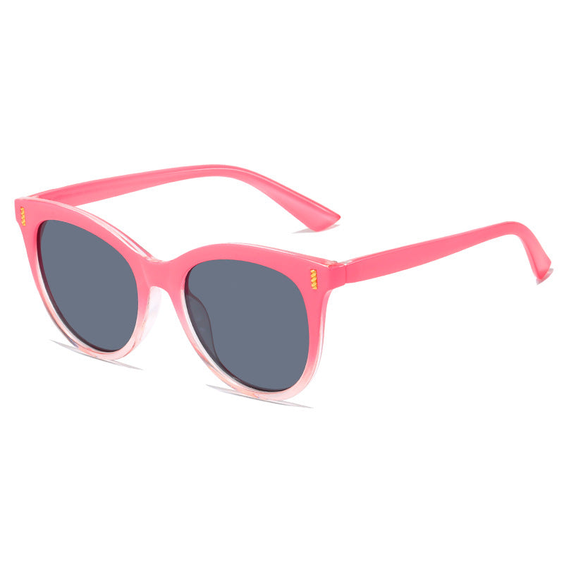 Women's fashionable cat-eye sunglasses with striking design Bowlift