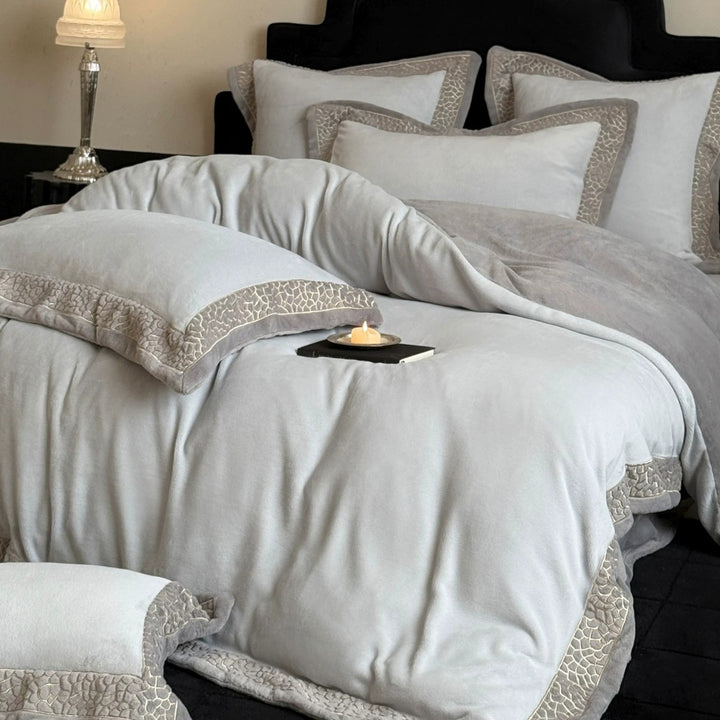 Plush Brushed Cotton Duvet Cover Set with Decorative Textured Border