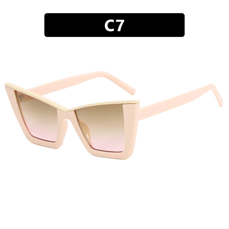 Ladies modern Cat-Eye sunglasses with extravagant design and protective UV filter Bowlift