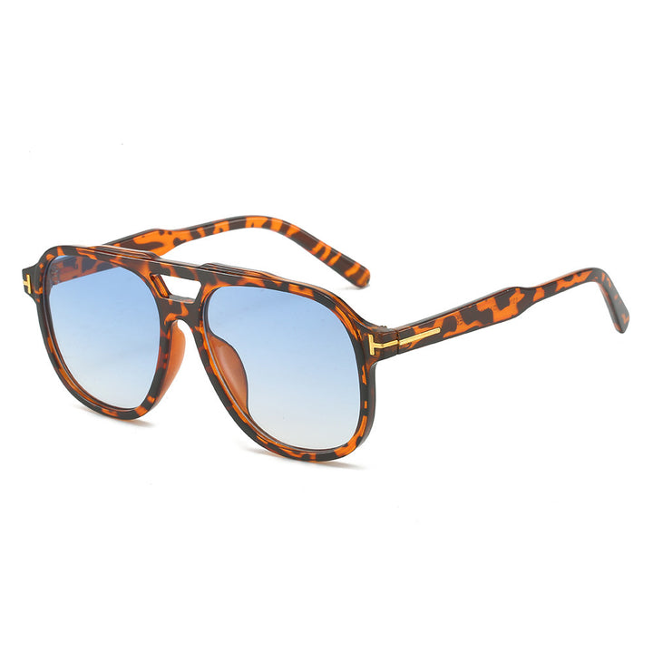 Retro-Inspired Oversized Sunglasses Bowlift