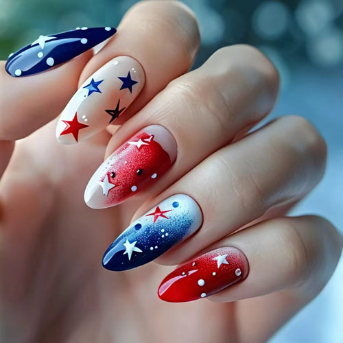Creative artificial nails with festive star design Bowlift