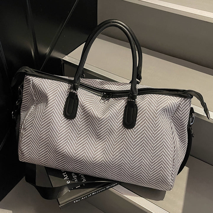 Elegant Travel Bag with Innovative Compartment Design Bowlift