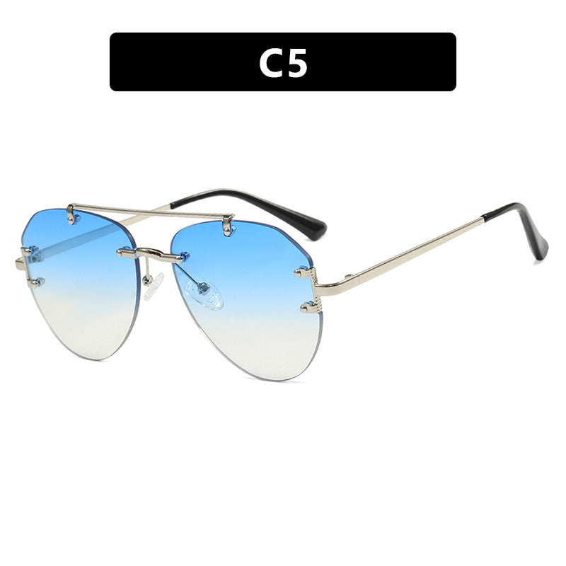 Ladies trendy sunglasses in elegant, polygonal design Bowlift