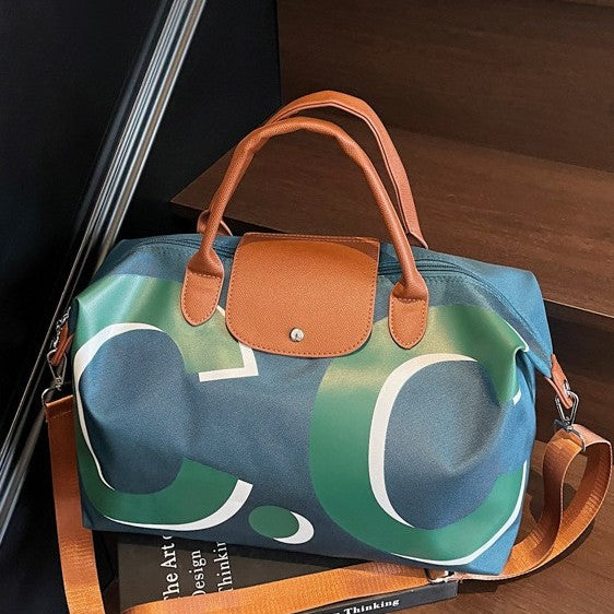 Spacious Sports And Travel Bag With Adjustable Shoulder Strap Bowlift