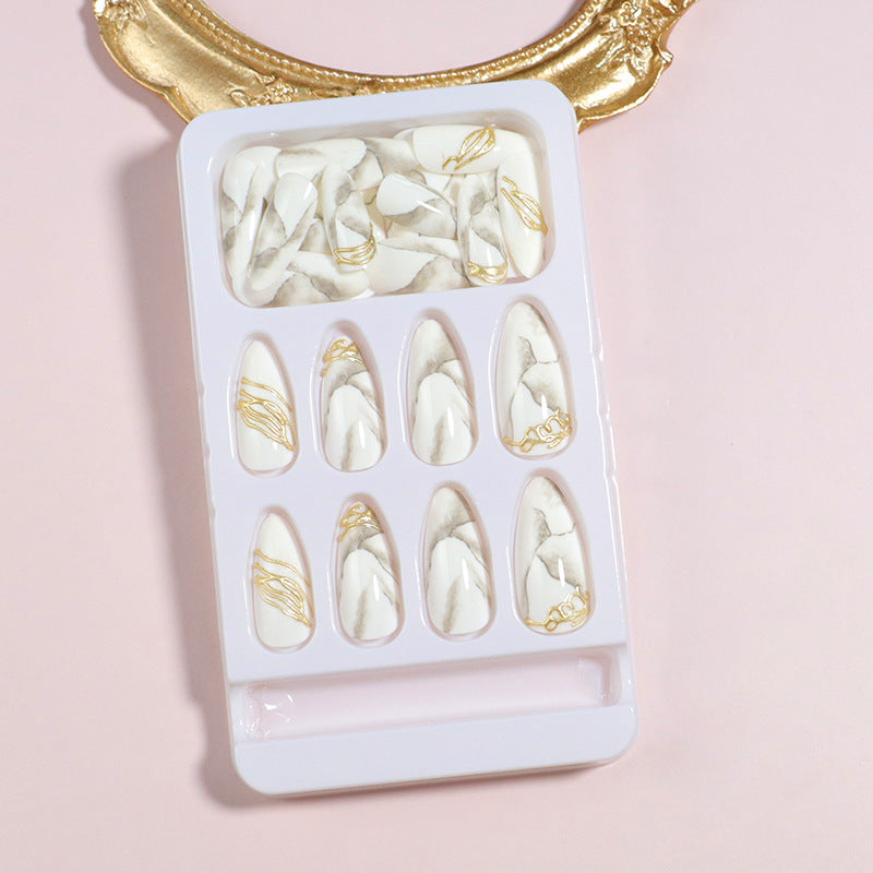 DIY Elegant Press-On Nail Set Bowlift