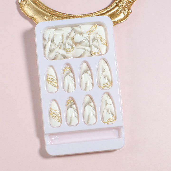DIY Elegant Press-On Nail Set Bowlift