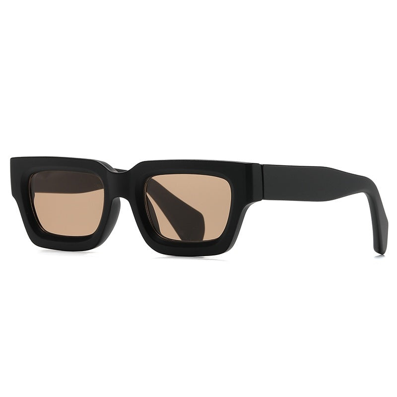 Women's oversized sunglasses in a modern, angular design Bowlift