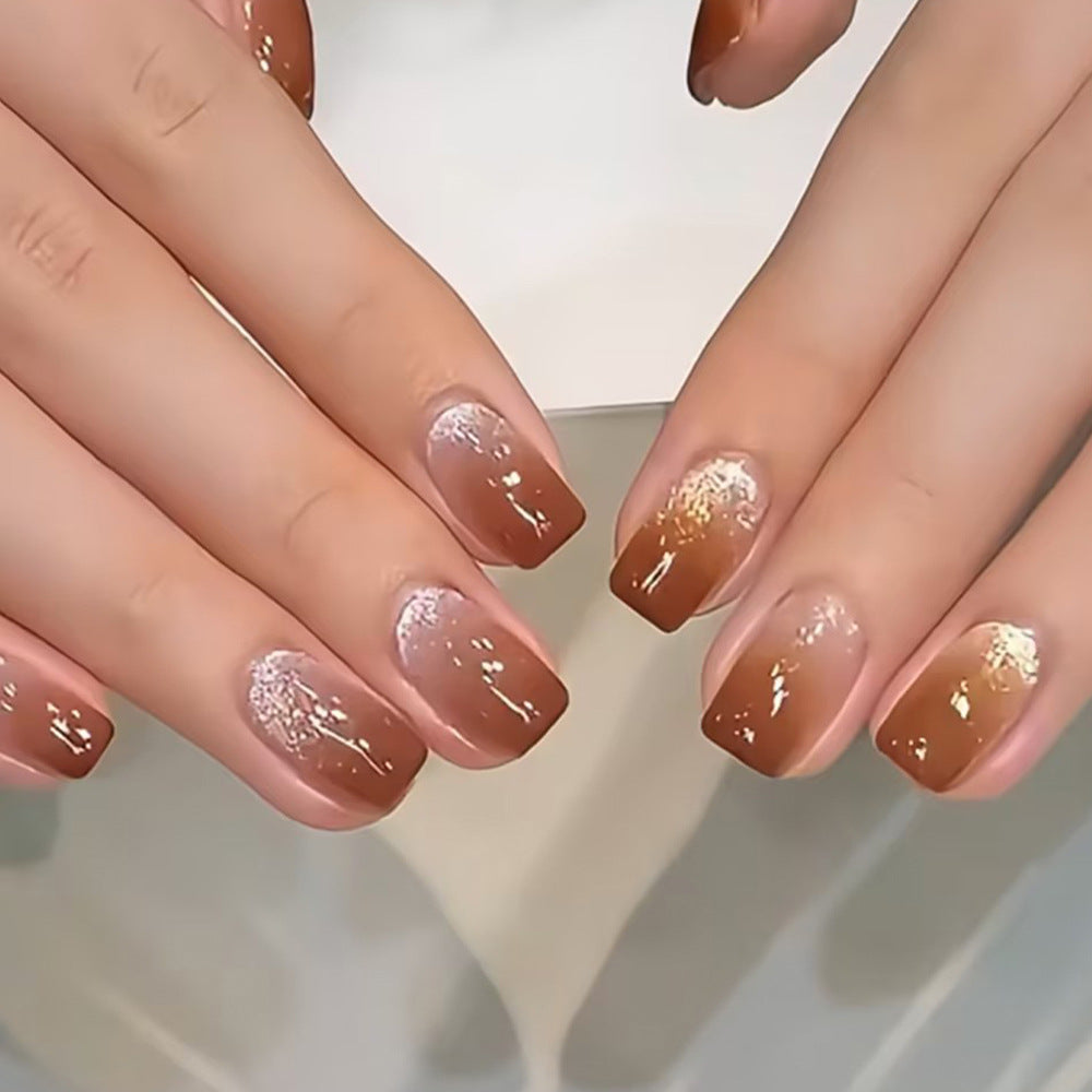 Artificial nails with glitter gradient effect Bowlift