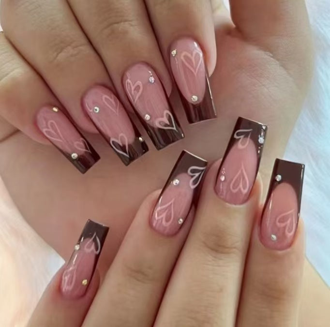 Stylish Press-On Nail Set with Shimmering Finish Bowlift
