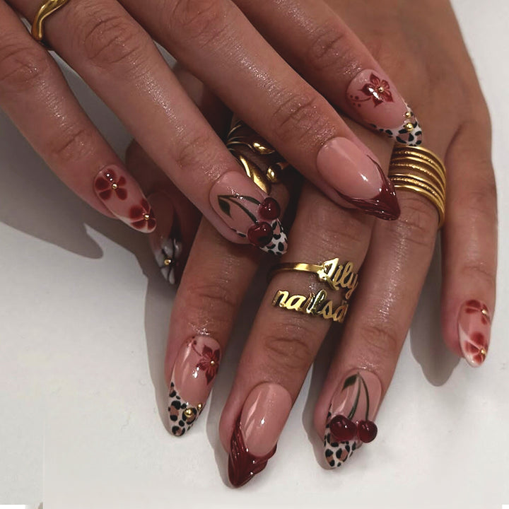 Artificial artificial fingernails with floral and animal motifs Bowlift