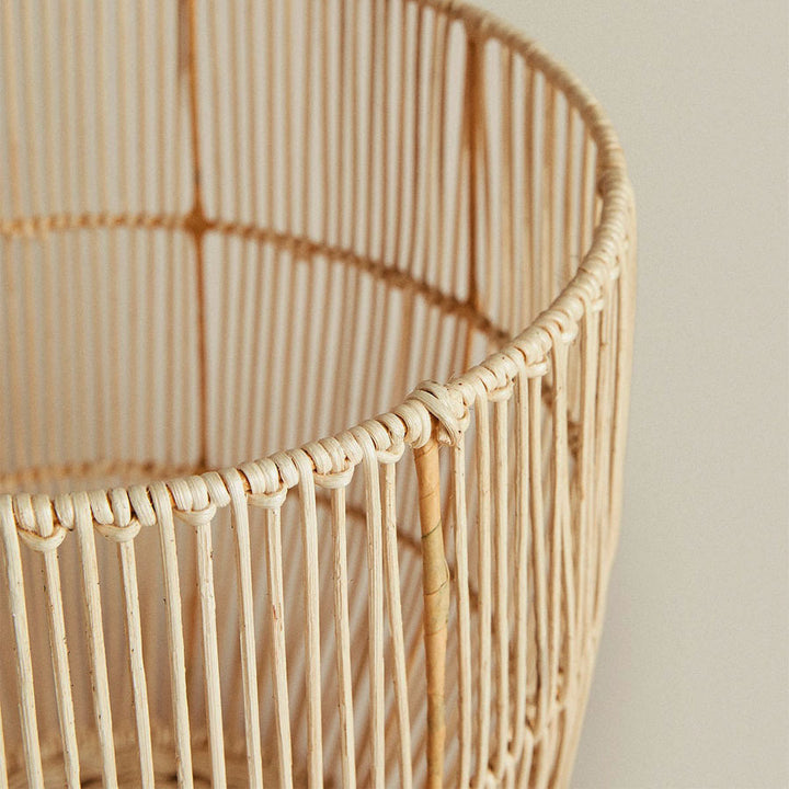 Handmade storage basket made of rattan Bowlift