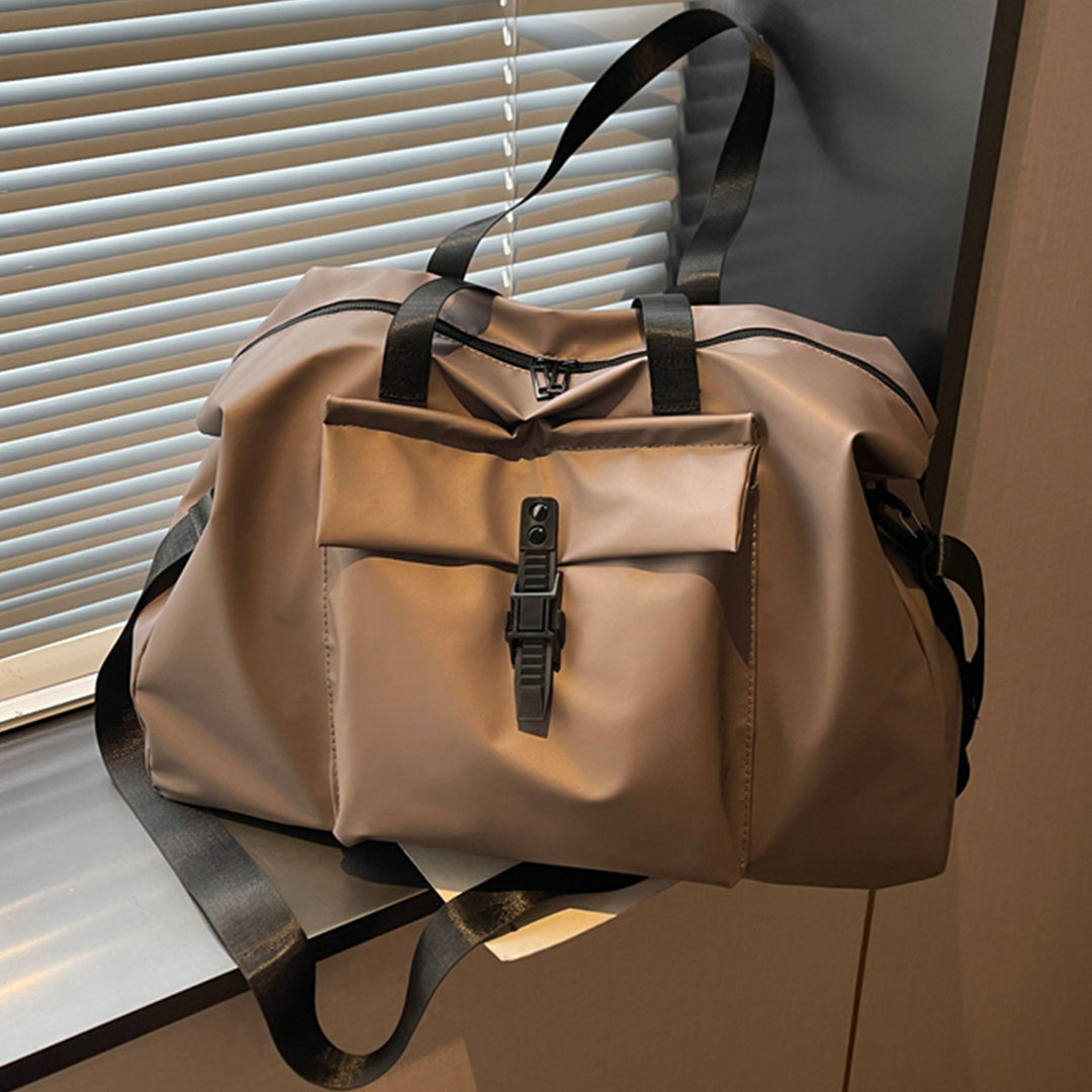 Practical Sports Travel Bag with Multifunctional Design Bowlift
