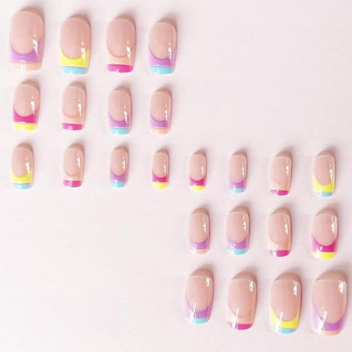 Artificial nail set with modern gradient tip design Bowlift