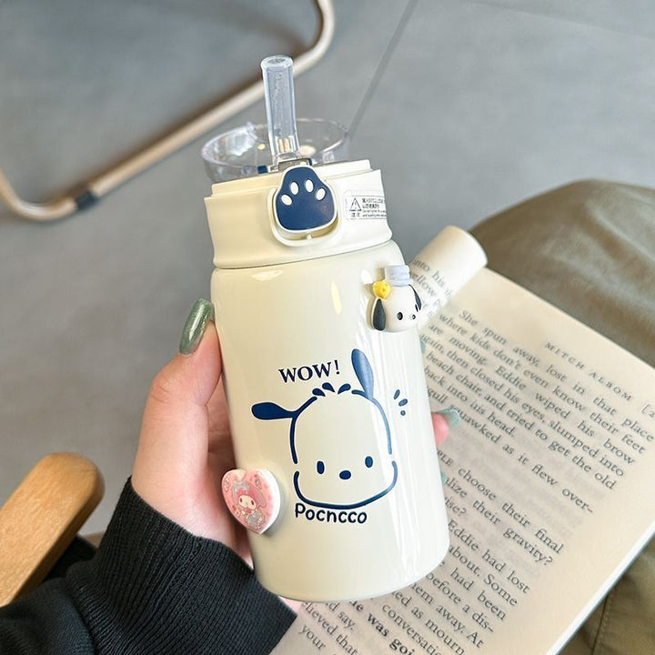 Ladies drinking container with animal motifs Bowlift