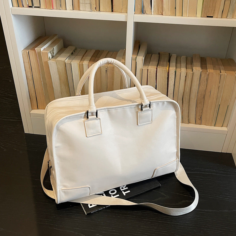 Briefcase Made of High-Quality Leather Bowlift