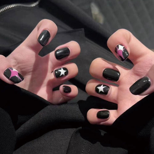Art nails with creative star design Bowlift