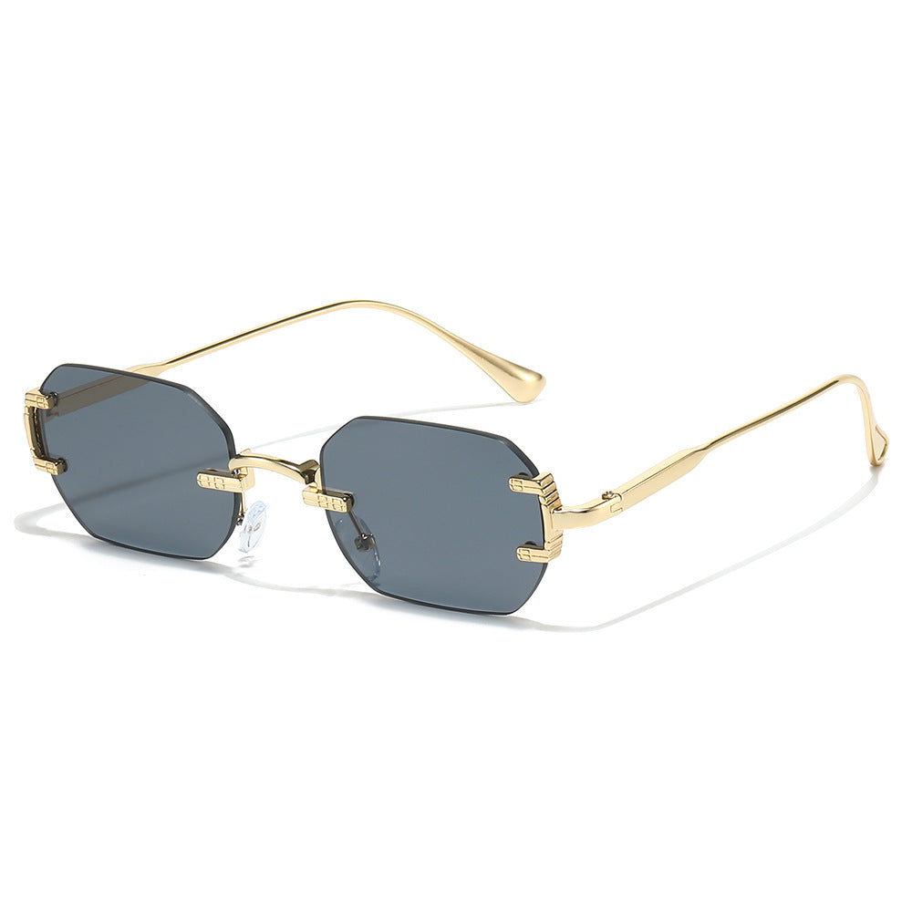 Ladies fashionable sunglasses in elegant geometric style Bowlift