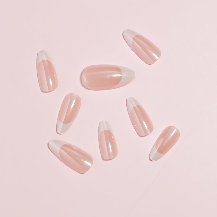 Elegant French Tip Nail Art Set Bowlift