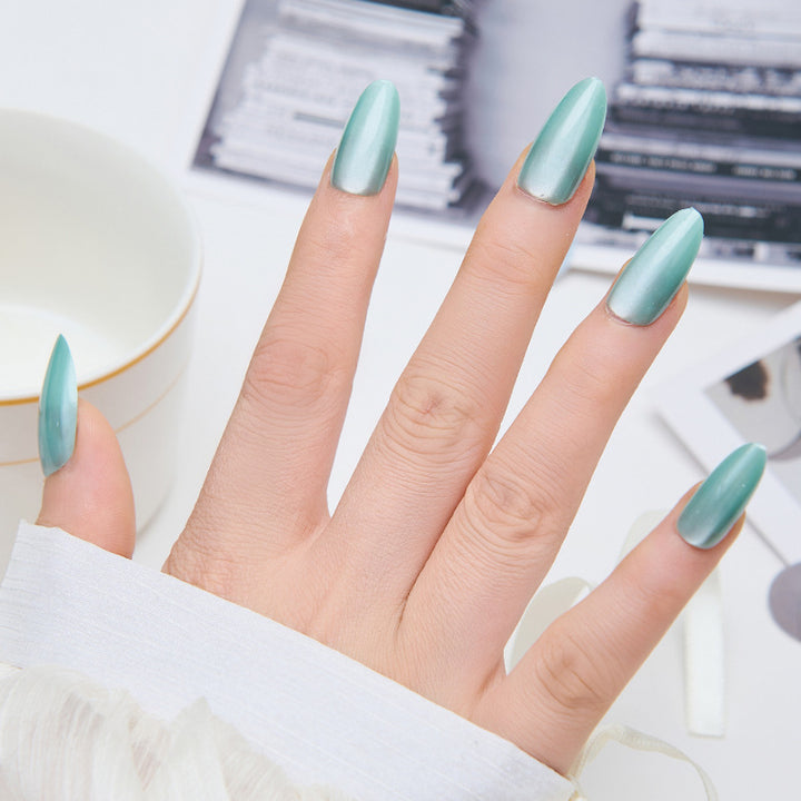 Elegant Artificial Nails Bowlift