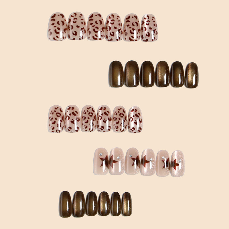 Artificial nails in modern animal print design Bowlift