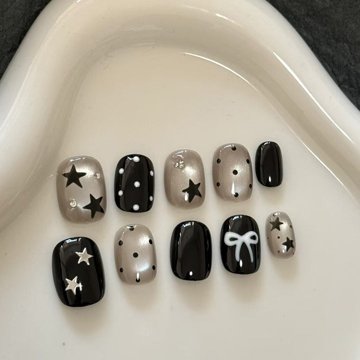 Glamorous Artificials Nails In Star Design Bowlift