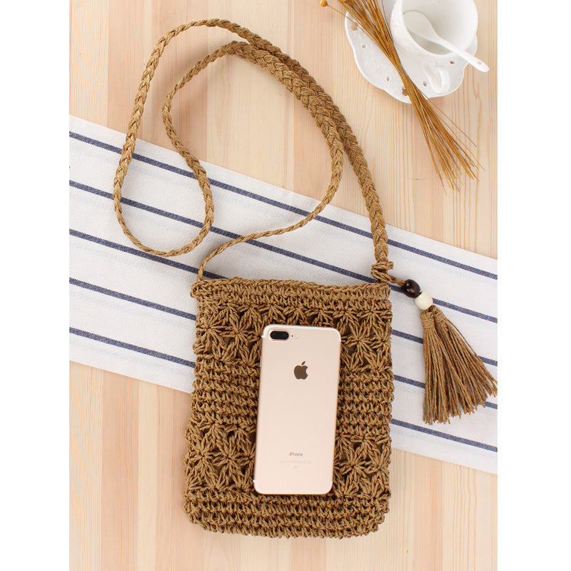 Handbag Made of Hand-Knotted Natural Material with Elegant Tassel Pendant Bowlift