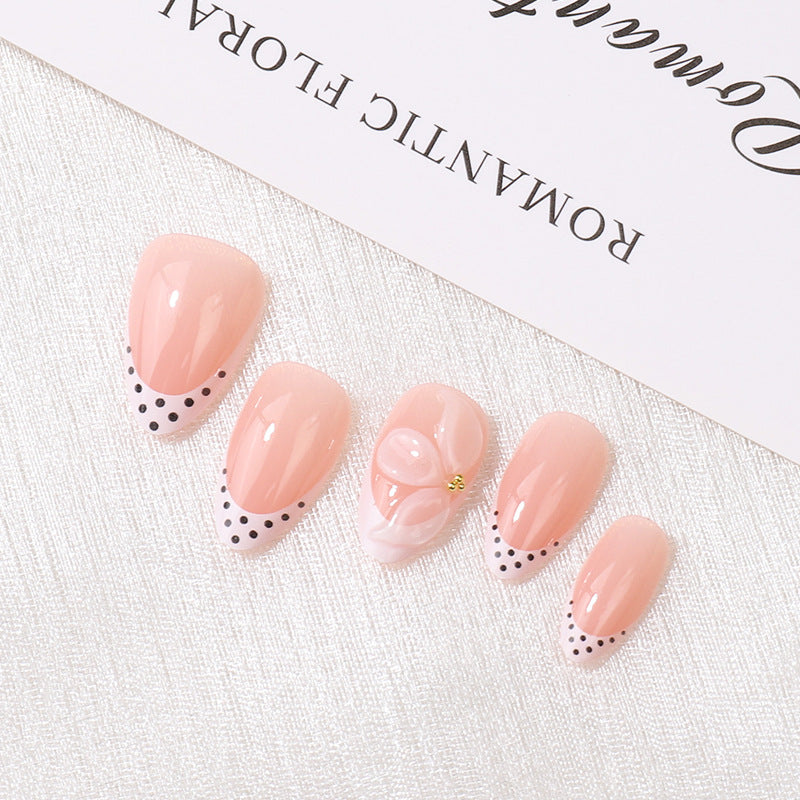Stylish Press-On Nail Set Bowlift