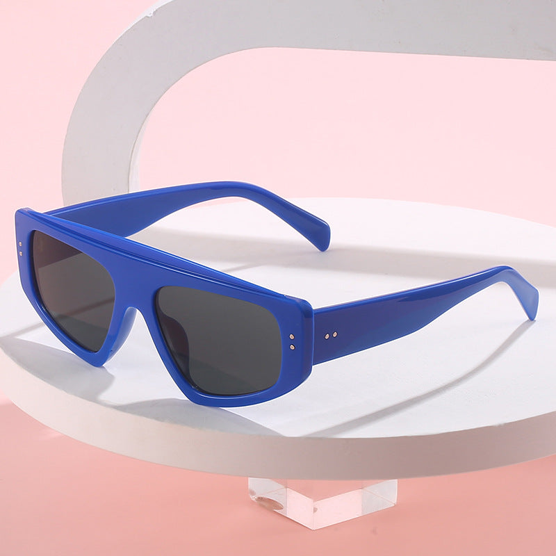 Women's oversized sunglasses in trendy animal print design Bowlift