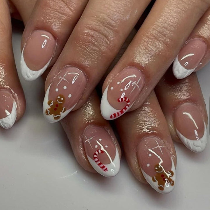 Holiday-Themed Press-On Nail Art Bowlift