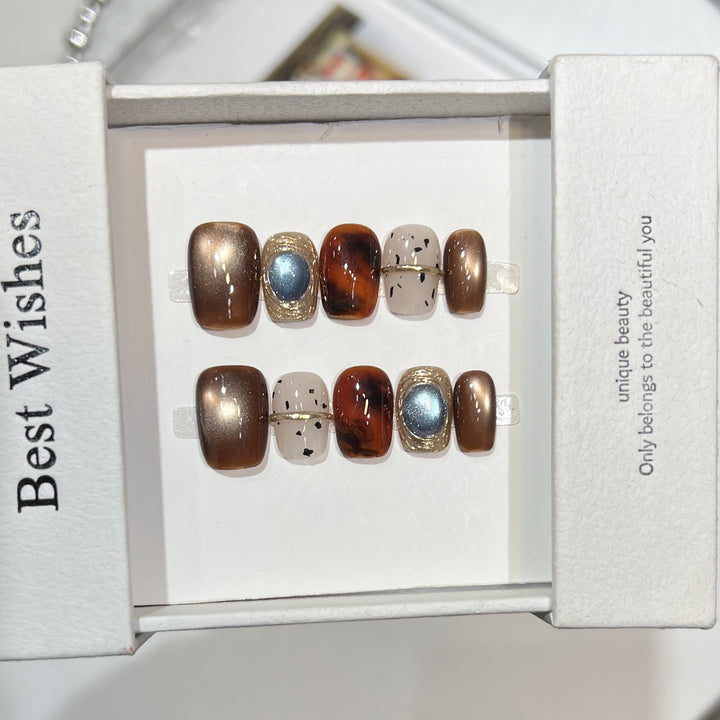 Elegant Press-On Nail Art Set with Decorative Gem Accents