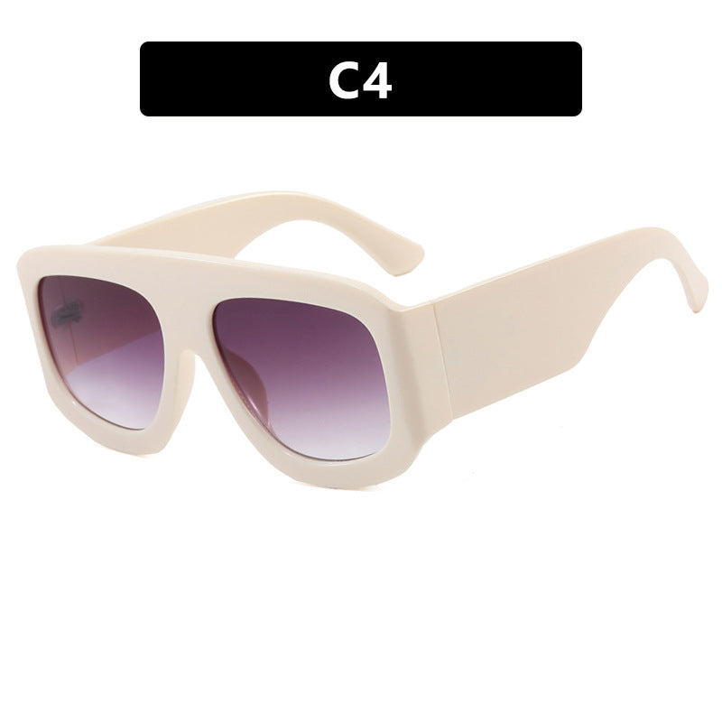 Ladies fashionable oversized sunglasses with wide frame and protective UV filter Bowlift