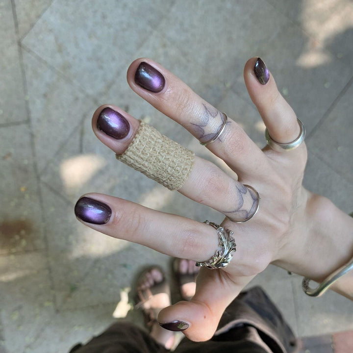 Artful Nail Tips Bowlift