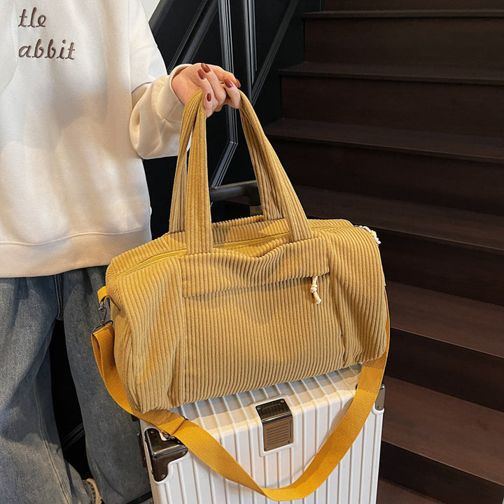 Sporty Travel Bag Made of Soft Cord Material with Adjustable Shoulder Strap Bowlift