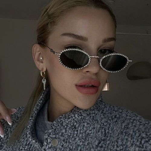 Women's extravagant sunglasses with original frame and modern lenses Bowlift
