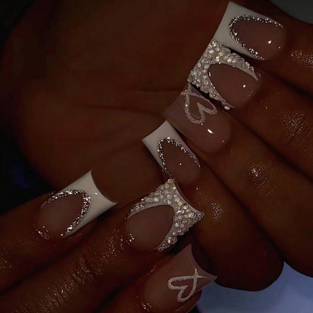 Decorative Rhinestone and Heart Design Press-On Nails Bowlift
