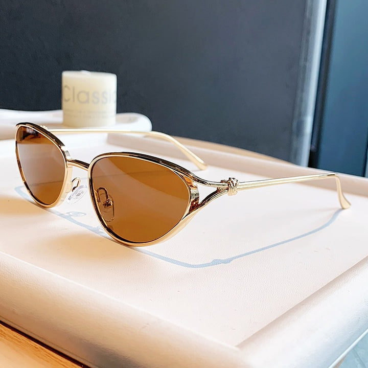 Women Cat-Eye Sunglasses with Elegant Golden Frame and Polarized Lenses Bowlift