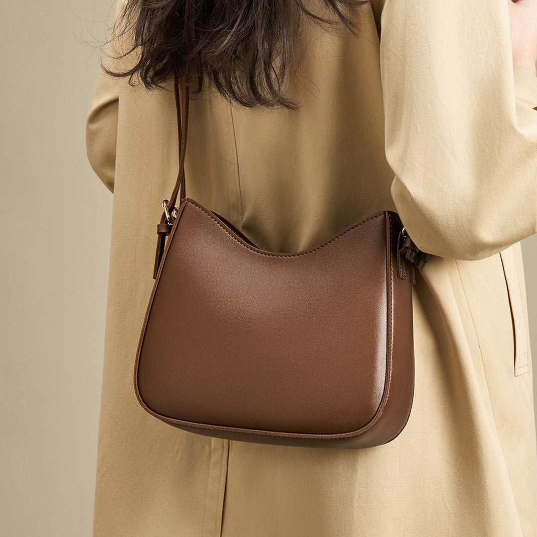 Minimalist Structured Handbag Bowlift