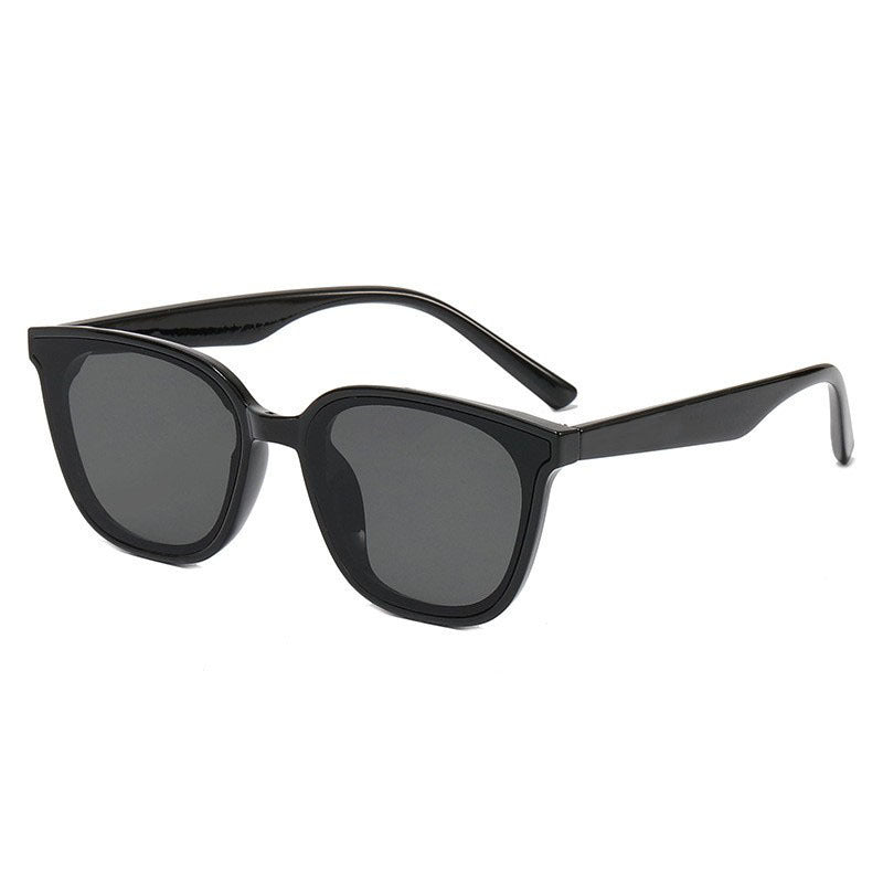 Ladies Cat-Eye Design Sunglasses with protective UV filter Bowlift