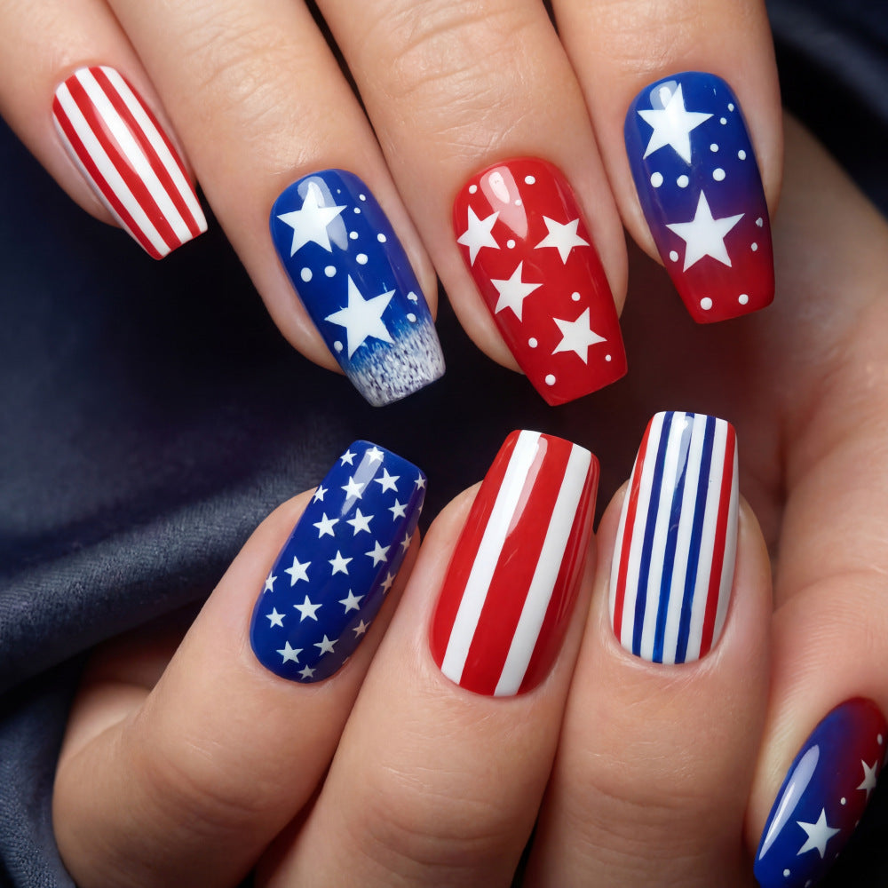Artificial nails with patriotic star and stripe design Bowlift