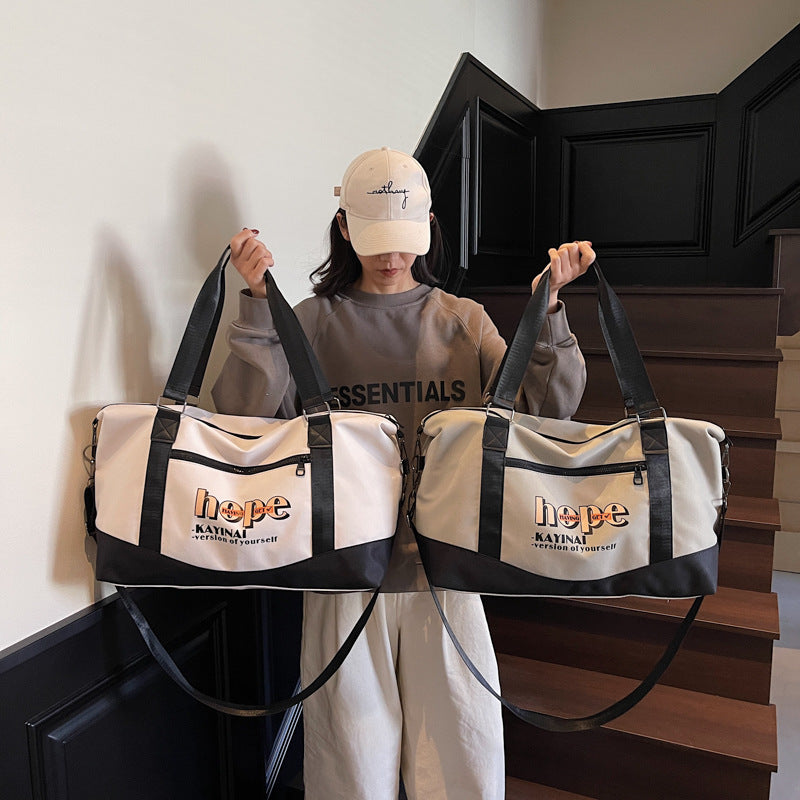 Versatile Lightweight Gym Duffle Bag