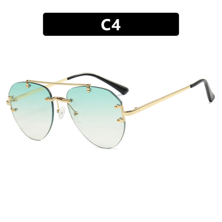 Women modern pilot sunglasses with gradient lenses and slim metal frame Bowlift