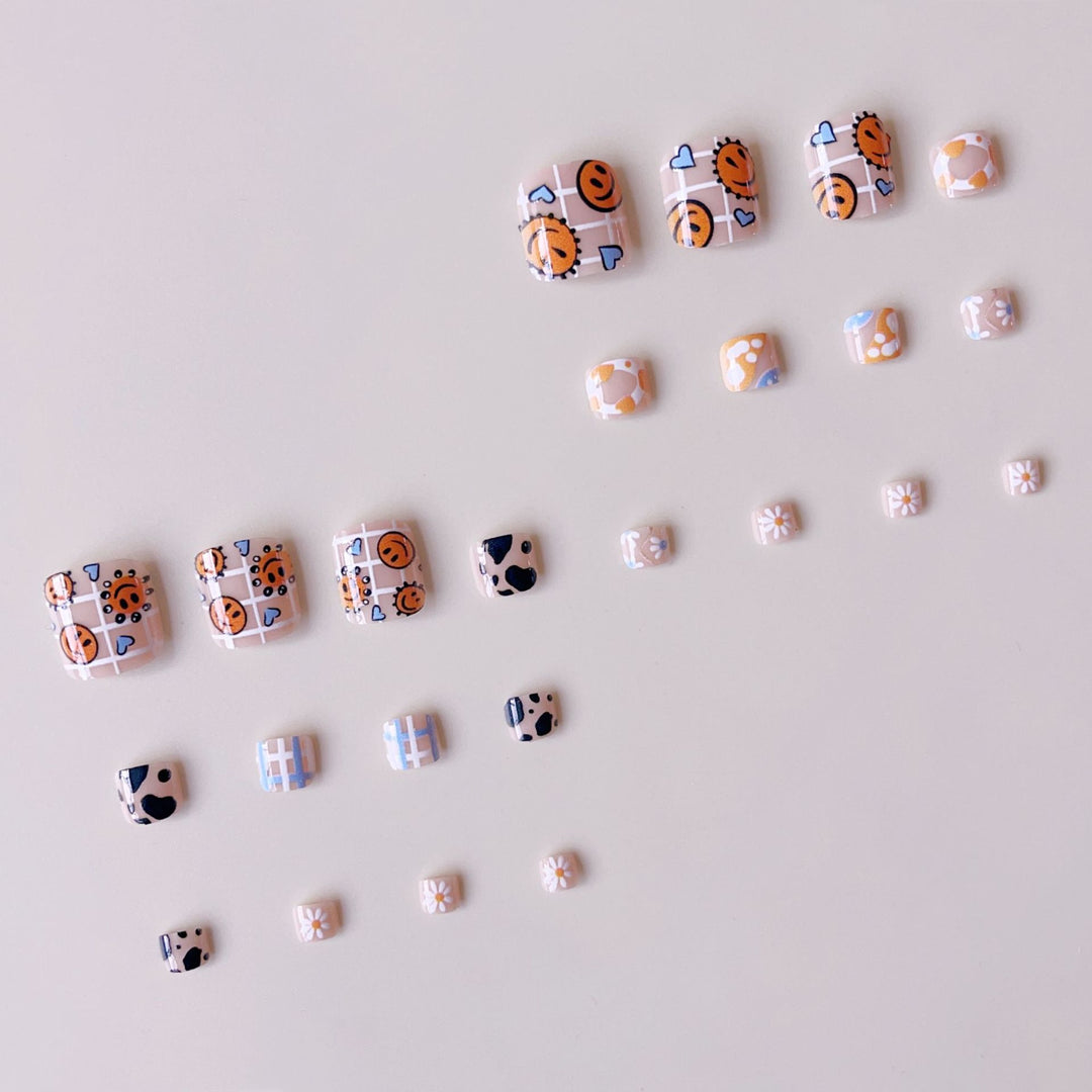 Art Nail Set with Cheerful Illustrations Bowlift