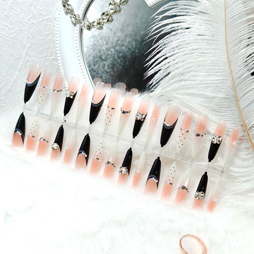 Elegant Artificial Nails with Glitter Accents and Fashionable Design Bowlift