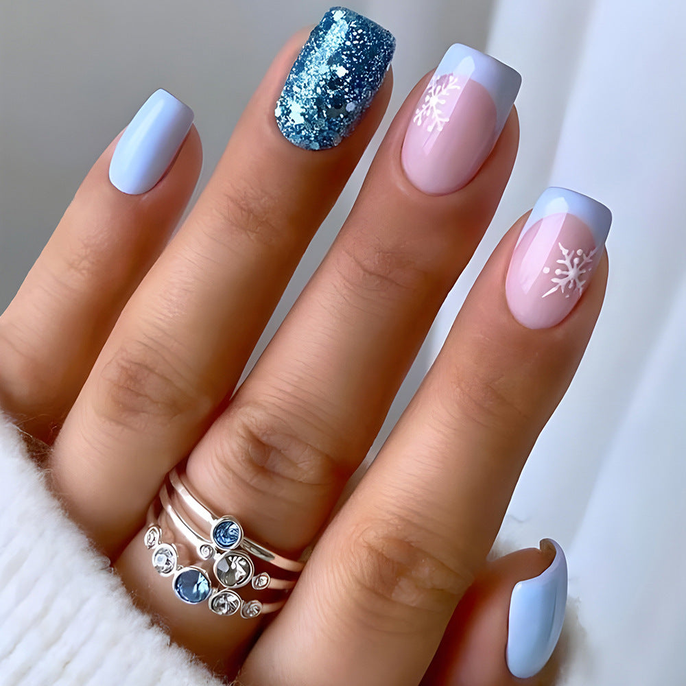 Artistic Snowflake-Embellished Nail Art Tips Bowlift