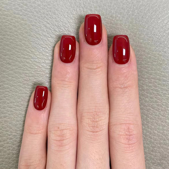 Elegant Nail Care with High Gloss Finish Bowlift