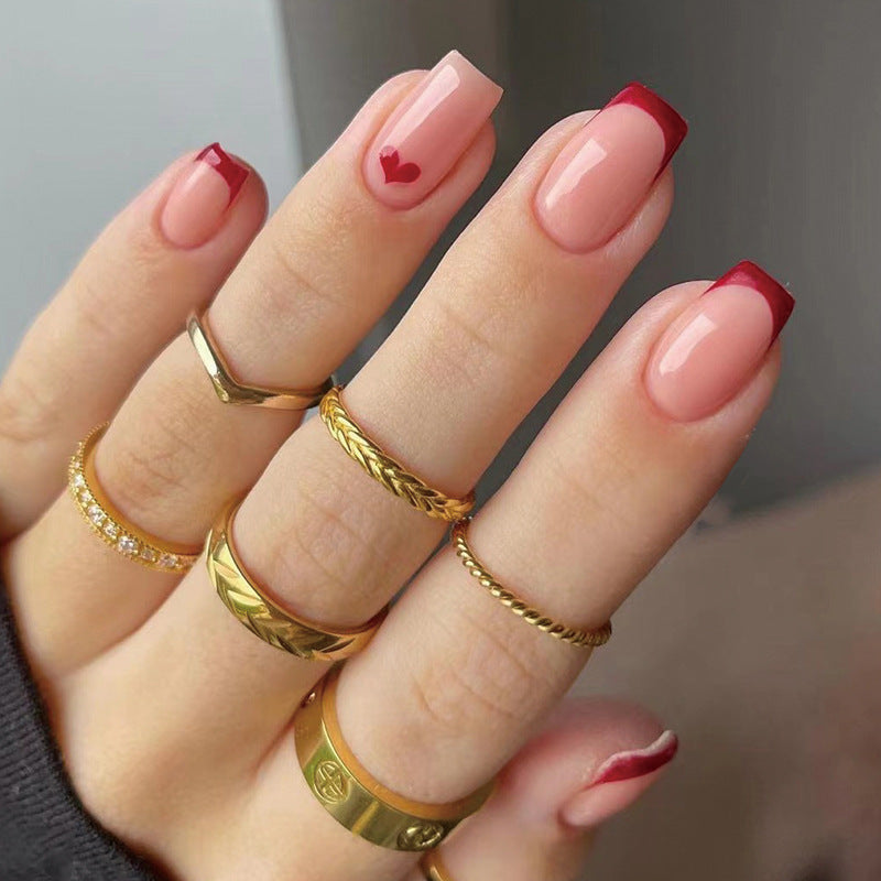 Artistic Heart Design Press-On Nail Set Bowlift