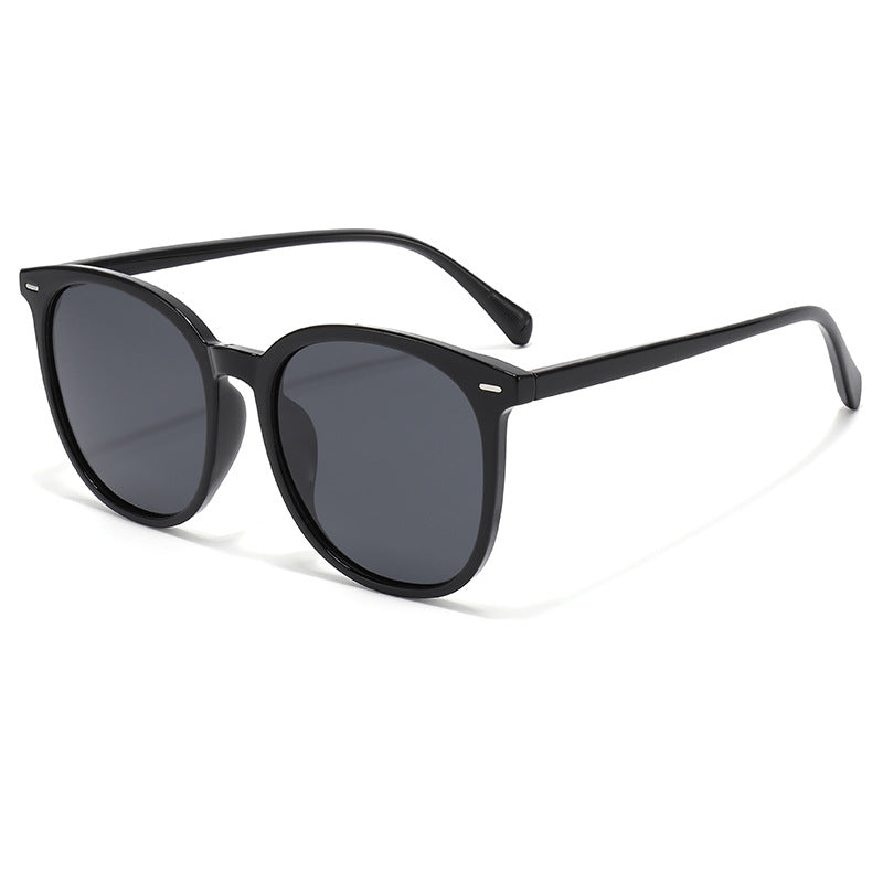 Women's fashionable sunglasses in a unique design with UV protection Bowlift