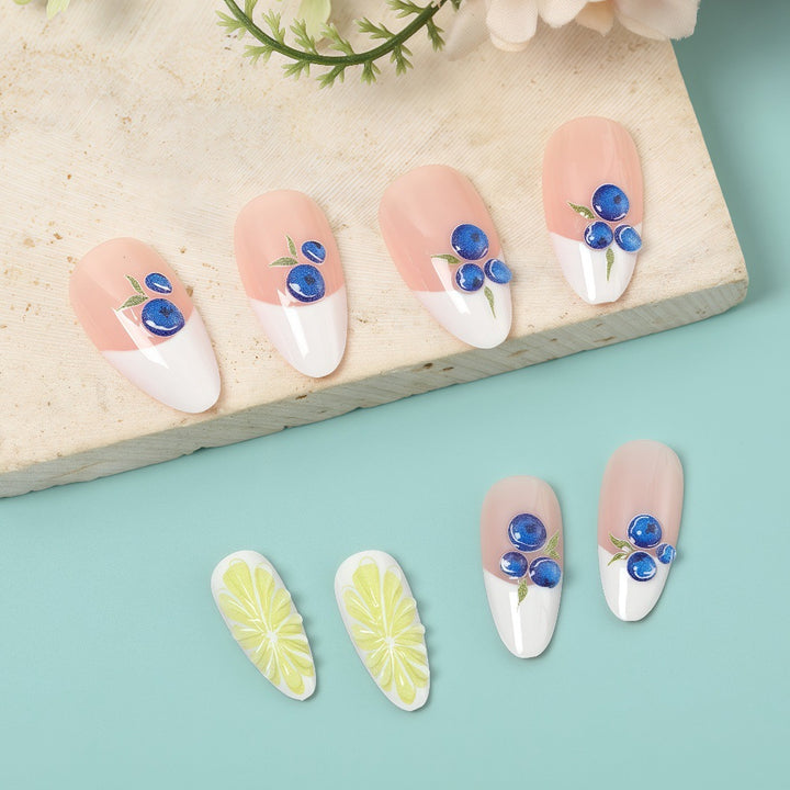 Artificial nails with elegant floral patterns and accents Bowlift